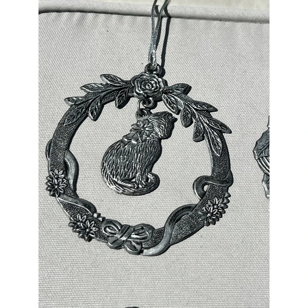 Vtg Pewter Christmas Ornaments 6 Round Cat Horse Angel Snowman Stocking Santa‎